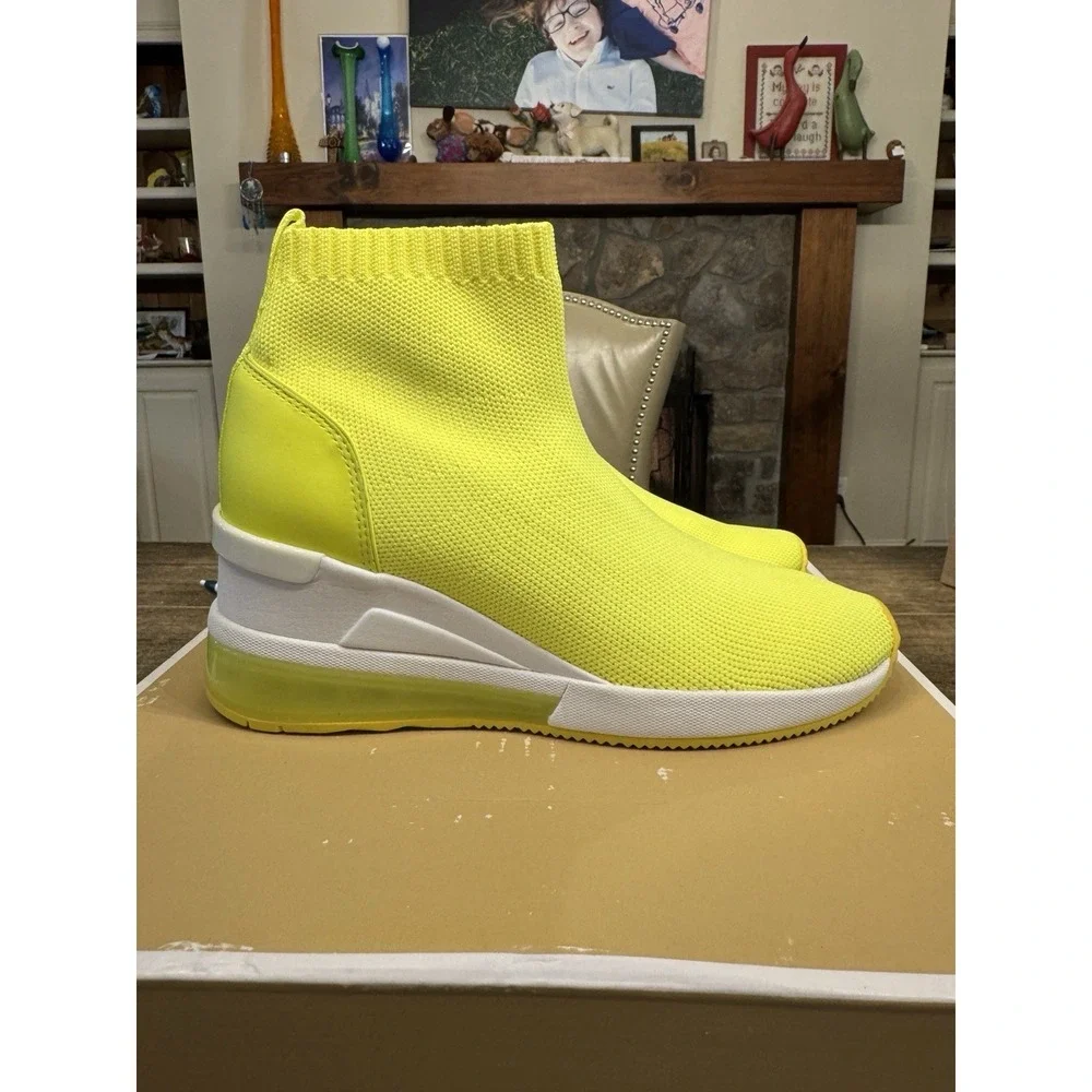 Michael Kors Skyler Booties Extreme Wedge Sneakers Neon‎ Yellow Stretchy Size 5